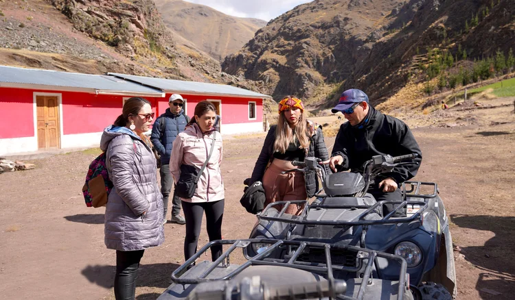 Tour guide explaining how ATVs work